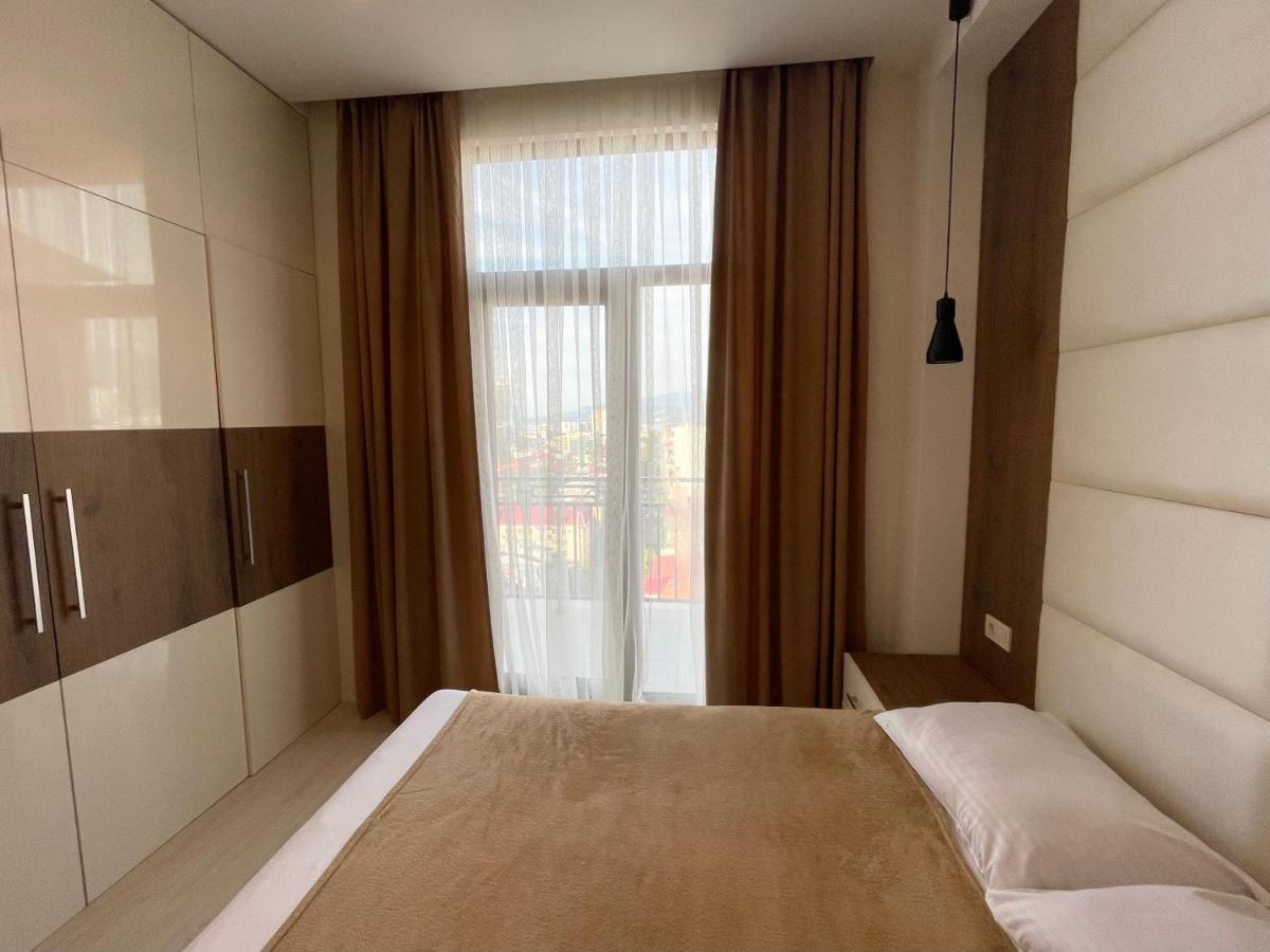 Apartments At Like House Батуми Экстерьер фото