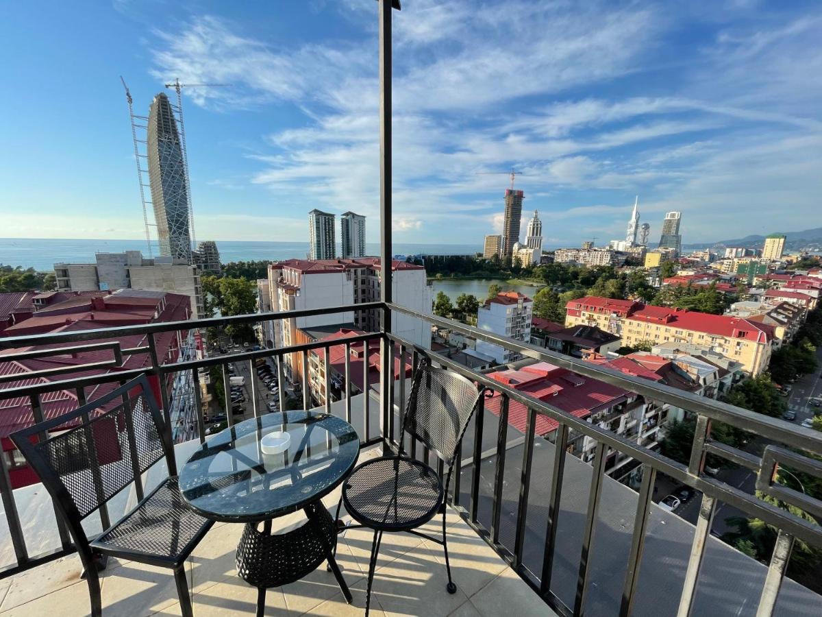 Apartments At Like House Батуми Экстерьер фото