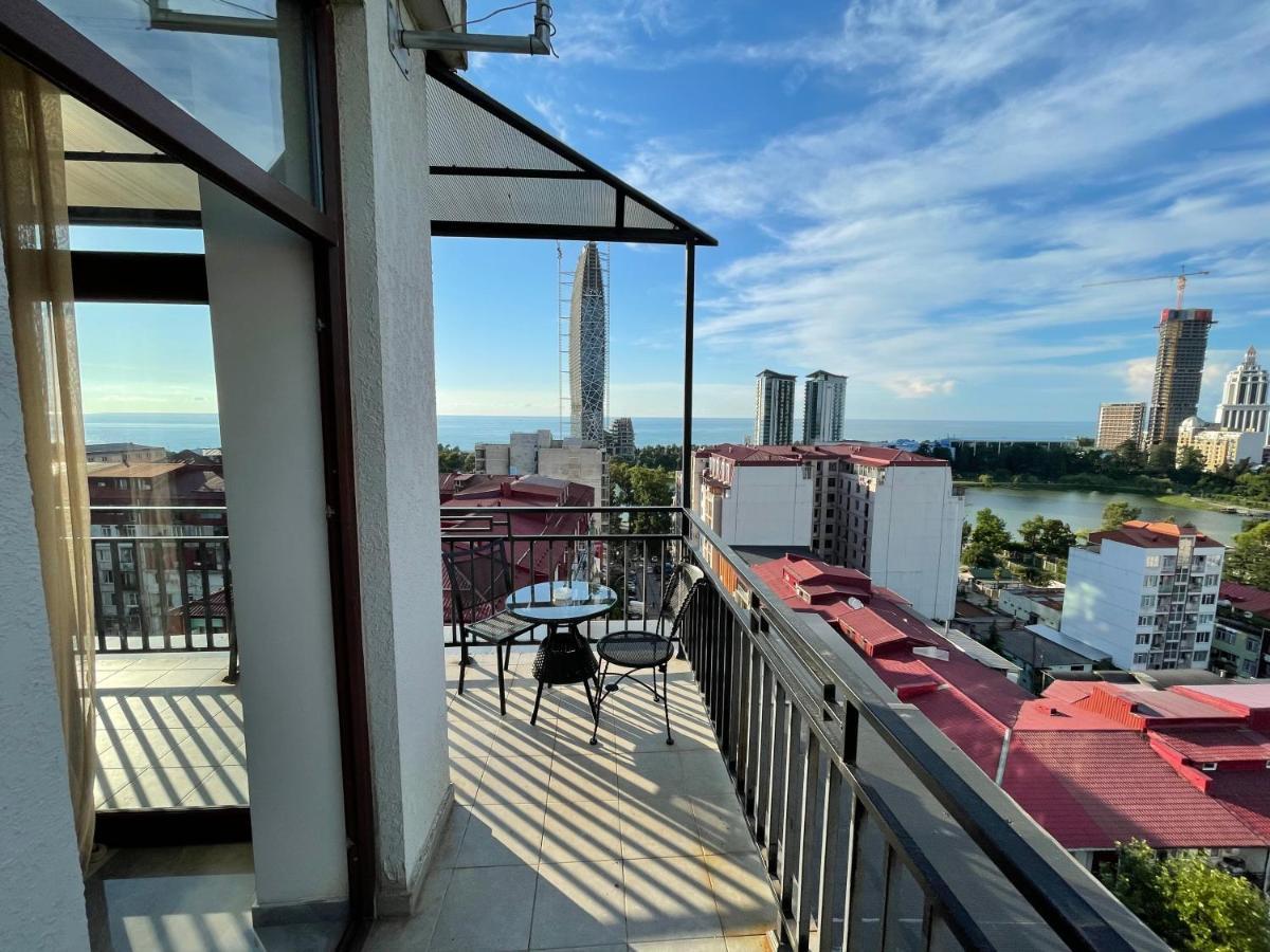 Apartments At Like House Батуми Экстерьер фото