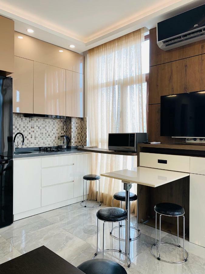 Apartments At Like House Батуми Экстерьер фото